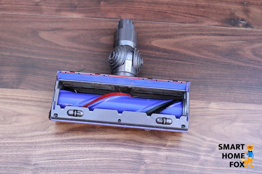 Die Standard Elektro Bürste des Dyson V8 ABsolute